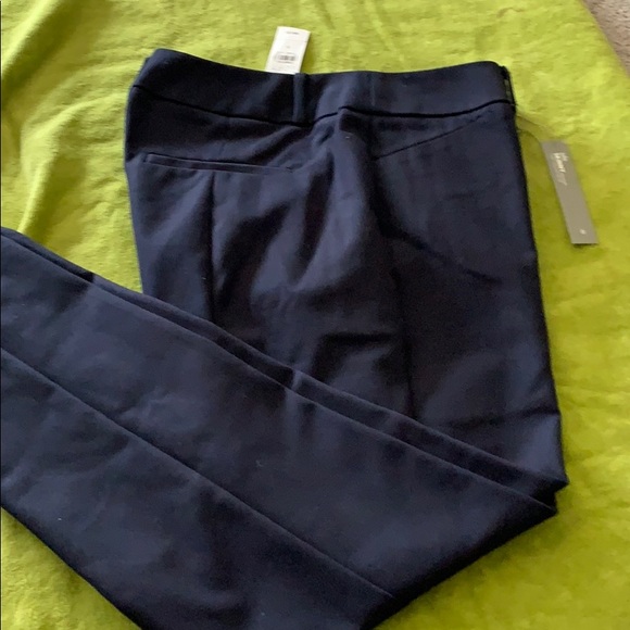 LOFT Pants - Loft Julie skinny navy pants NWT LOFT Pants - Loft Julie skinny navy pants NWT